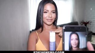 The hot stepmom Rose Monroe lets her stepson take her naked pictures for Onlyfans
