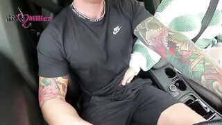 My slutty wife gave a blowjob while driving, risking it all in public!