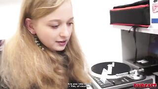 Girl agreed to have sex for the sake of money at a fake casting with DudCast