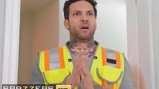 Babe Angel Youngs needs a cock, not a dildo or hairbrush, for hardcore sex