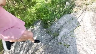 Pick up a girl and fuck her in the car with a cumshot