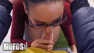 Nerdy Jordi fucks smoking hot chick Andreina DeLuxe for money on Mofos