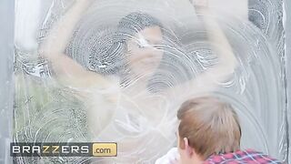 A window cleaner got fucked by a rich bitch, Ruby Sims, wearing lingerie