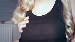 Slapping breasts and sex at night, I love it! The ending is on my breasts