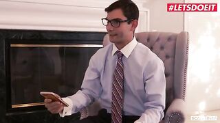 Gina Valentina seduced a lawyer for a hot foursome with her friends