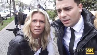 The blonde is having sex with a collector before her wedding