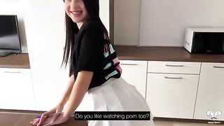 The MYDRIASIS T-shirt girl was fucked in the kitchen by a guy