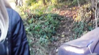 Blogger pretended a accident and got intimate with a biker