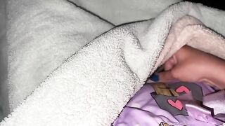 I can't hold back the orgasm urge, come and fuck me