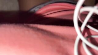 I can't hold back the orgasm urge, come and fuck me