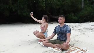 Girl meditates on the beach and gets a deep blowjob