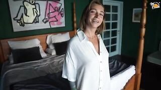 Stunning blonde MILF amateur gets fucked in a hotel room