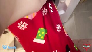 I helped my stepmom get out of the washing machine, for which she thanked me with hot sex