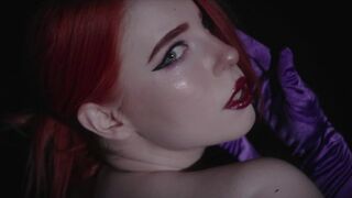 Jessica Rabbit seduced a detective with her irresistible charm