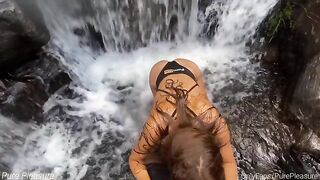 The hottest amateur girl from PornHub has sex by the waterfall