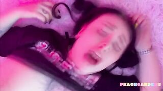 A girl with a wide hole was penetrated hard