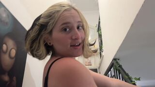 A hot chick prefers to get fucked instead of money