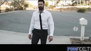 The perfect housewife Anna Bell Peaks gets wild and wet