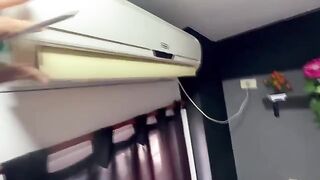 A sexy girl has no money to pay for the AC repairman