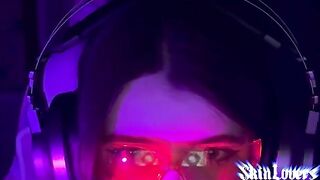 A gamer girl gets fucked hard and reaches orgasm on camera