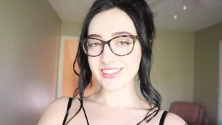 She failed the “Hysterical Literature” Try Not To Cum Challenge, her smile is priceless