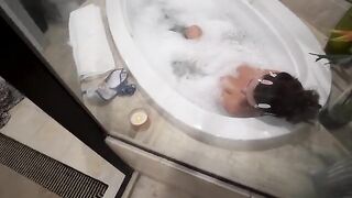 Stepbrother invited a girl to share the bathroom, but she has mixed feelings about it