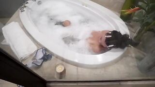 Stepbrother invited a girl to share the bathroom, but she has mixed feelings about it