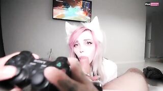 The guy played Genshin Impact while fucking a pretty babe