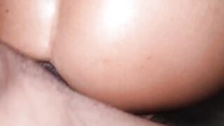 The queen of anal squirt in action, leaving her ass gaping