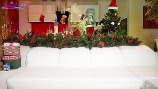 Christmas joy with sweet Sia Siberia in a festive roleplay
