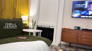 Tinder date surprises with a steamy threesome with her roommate