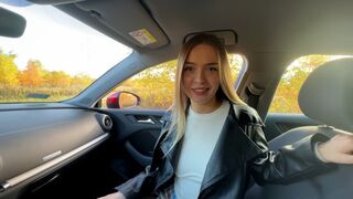 A beautiful girl got lost and was picked up by a guy who wanted sex