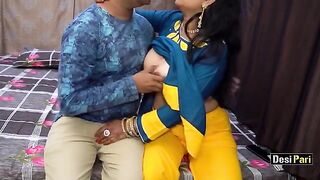 Desi Pari aunty gets banged for money with clear Hindi audio