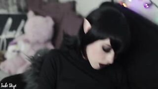 Vampire Mavis gets her fangs dirty with a hot BJ session