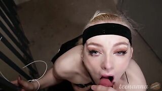 A blue-eyed bitch with a big mouth, Anna, deeply swallows a cock in the entrance