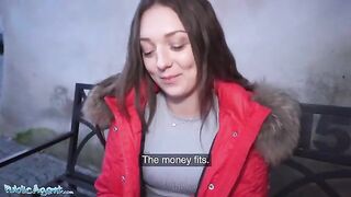 Public agent fucked Isabela de Laa before meeting her BF for cash