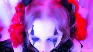 A kinky clown makes a blowjob and gets a facial in this hot video