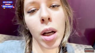 Flatmate-girl doesn't mind occasional sex in the kitchen