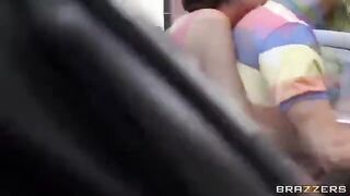 The guy with his friends fucked two whores in car