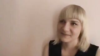 The young guy learned to do cunnilingus with his girlfriend, a stunning 18-year-old