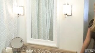 The husband decided to arrange a passionate encounter for his wife in the bathroom