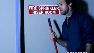 Maid service turns into hardcore sex with Abigail Mac