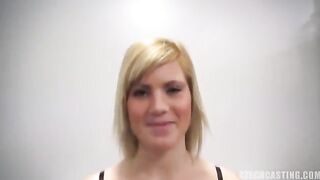 A 25-year-old woman came to porn casting and was fucked by a horny hung