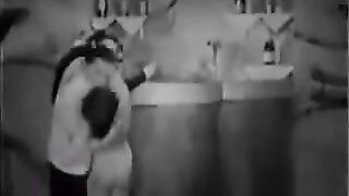 Roxy's threesome tips from ancient porn of 1930