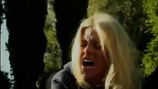 A girl with natural beauty seduced her stepbrother