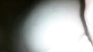 It was possible to fuck the chick in the pussy at night on cam