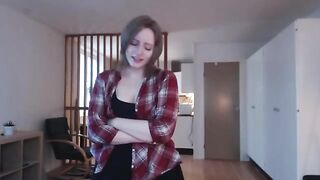 Babe gets her pussy wet with a big dildo in a steamy solo session