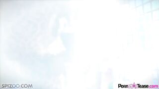 Alison Tyler plays with her pussy in a hot solo session