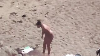 A pair of passionate lovers who love to get naked on the sea