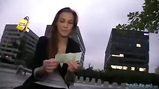 A pick-up girl is getting banged outdoors for cash in this hot vid